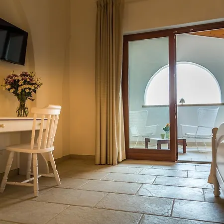 Masseria Martellotta Çiftlik konaklama *